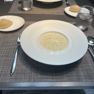 カレー風味のスープ