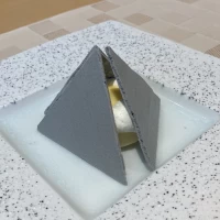 ミライエの形をデザートにされてました