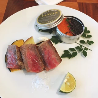 見学時に食べた料理
キャビアとても美味しかったです