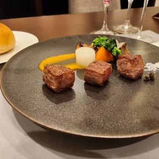 お肉が感動の味