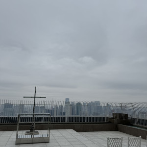 47階の挙式会場。東京タワーを見るとができる。|699090さんのRESTAURANT LUKE with SKY LOUNGE（レストランルーク スカイラウンジ）の写真(2110126)