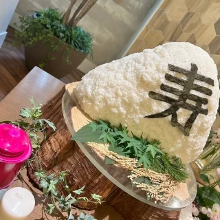 ウェディングケーキとして寿おにぎり