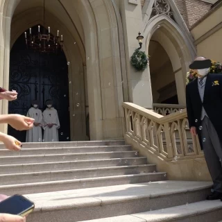 チャペル外の階段