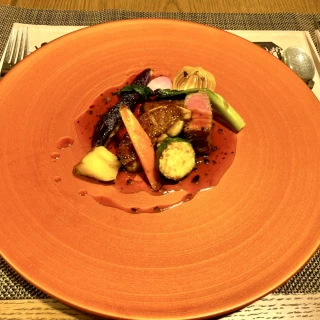 野菜とお肉の絶品料理です。