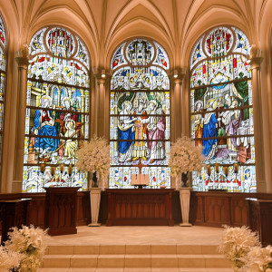 大聖堂の真正面にあるステンドグラスです。感動します。|700196さんのストリングスホテル 名古屋の写真(2122783)