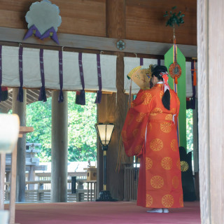 巫女の舞