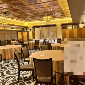 天井にも模様があり和柄の美しい会場です。|700203さんの宮崎神宮会館の写真(2422473)