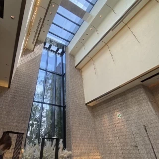 光がよく入るチャペル
