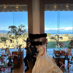披露宴会場
グリーンが映える芝生と富士山バック|700244さんの日本平ホテルの写真(2119169)