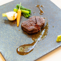 肉料理：信州牛フィレと春かぶのオーブン焼き