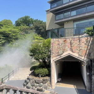 チャペル後のお庭の景色|700771さんのホテル椿山荘東京の写真(2122769)