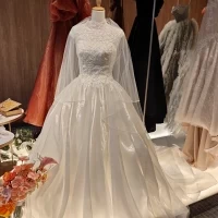 ドレスが置いてあるところ