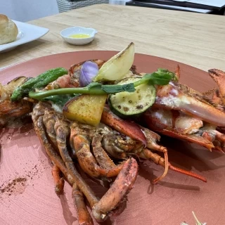 新鮮なオマール海老を提供してもらえた