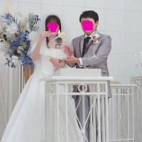 結婚証明書披露するところ