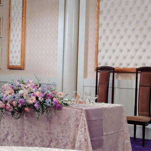メインテーブルの装花|701833さんのホテル メルパルクNAGOYAの写真(2129522)