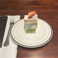 ウェディングケーキの試食もいただきました