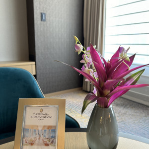 最初の説明で通された部屋に飾ってあったお花です|702514さんのストリングスホテル東京インターコンチネンタルの写真(2134597)