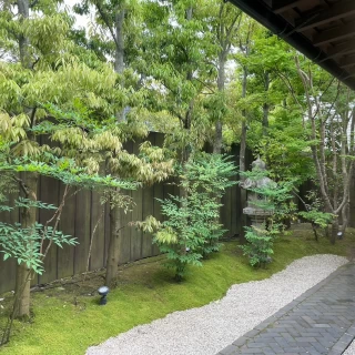 披露宴会場の外