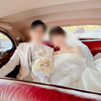 新郎新婦が車に乗って去る演出があります