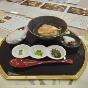 鯛茶漬けのご飯は、乃木神社にお供えされるお米を使用している|703295さんの乃木神社・乃木會館の写真(2142077)
