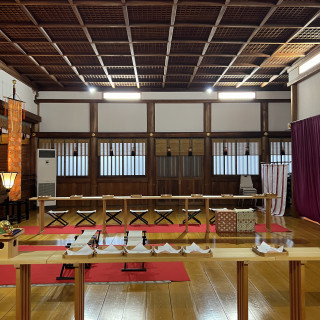 神社の座席