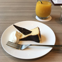 バスクチーズケーキ