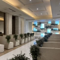 広すぎず、狭過ぎない、ちょうどいいサイズの挙式会場