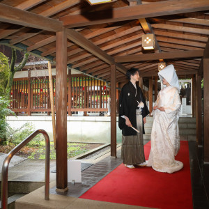 境内へ向かう廊下(？)です。|704277さんの乃木神社・乃木會館の写真(2146530)