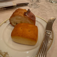 付け合わせのパン