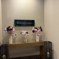 披露宴会場には花があった