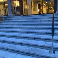 階段が多いため、ヒールだときつい