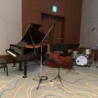 生の演奏を聞くことができるらしい