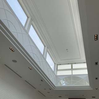 チャペルの天井部分の明かり窓
