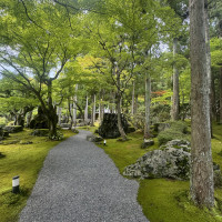 敷地内日本庭園。和装前撮りに人気だそう。