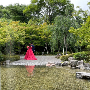 庭園からの入場ができます|705492さんの京都 北山モノリス（KYOTO KITAYAMA MONOLITH）の写真(2163211)