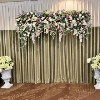 挙式会場に入る前のところにも装飾がありました
