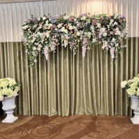 挙式会場に入る前のところにも装飾がありました