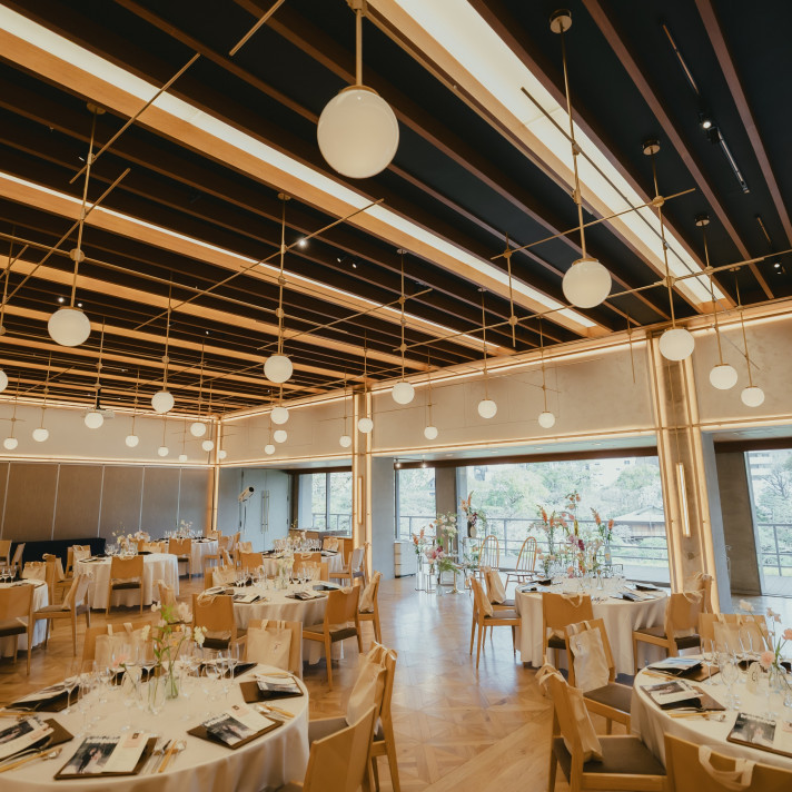 おしゃれな会場です。広さも十分です。