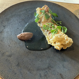 お魚料理。食感も味も驚きばかりでした。