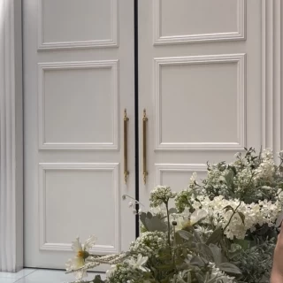 チャペル入り口のドア