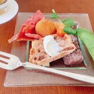 挙式前もオードブルがいただけます。