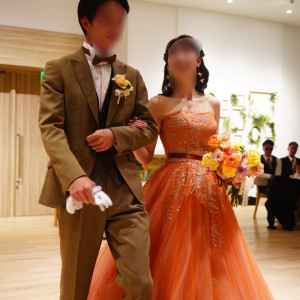 カラードレスとカラードレスのブーケ|706425さんのアルカンシエル横浜 luxemariage（アルカンシエルグループ）の写真(2254362)