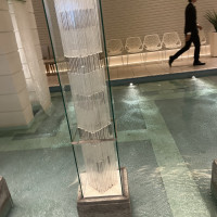 水が張ってる廊下。オシャレ！