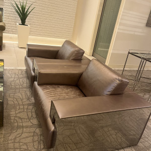 ロビーのソファ|707189さんのノートルダム神戸/FIVESTAR WEDDINGの写真(2548994)