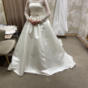 試着時　プラン内ドレス　ブラウスとベルト追加|707773さんの小さな結婚式 新潟店の写真(2195068)