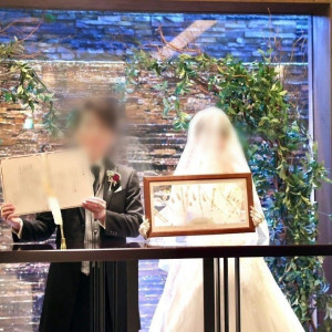 結婚証明書を2種類、ゲストの方の前で見せることができました。|707856さんの川原町倶楽部 ラ・ルーナピエーナ  〈エルフラットグループ〉の写真(2318381)