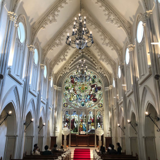 赤いカーペットが素敵