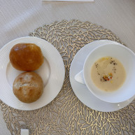 試食のパンとスープ