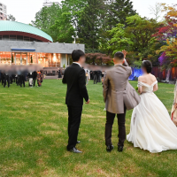 ガーデンを通って兄姉と中座