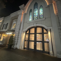 夜のチャペル
新郎新婦は無料で1泊泊まれます